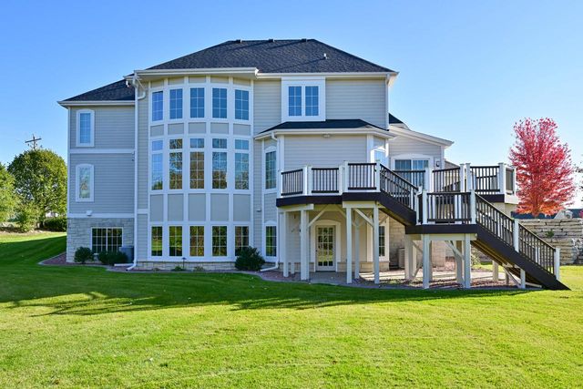 19955 Bradon TRAIL, Brookfield, WI 53045