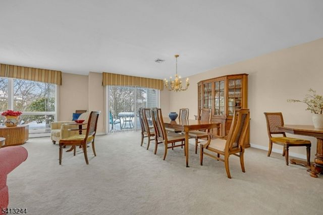 114 Hagerman Ct, Bridgewater Twp., NJ 08807