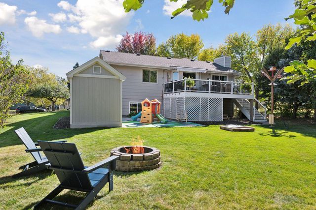 960 Saddlebrook Curve, Chanhassen, MN 55317