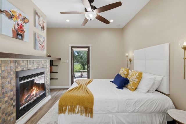 12135 Fitzhugh RD, Austin, TX 78736