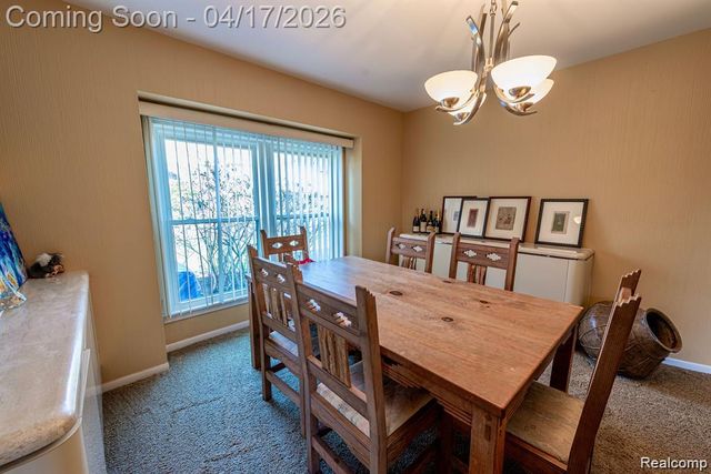 4426 Knightsbridge Lane, West Bloomfield, MI 48323