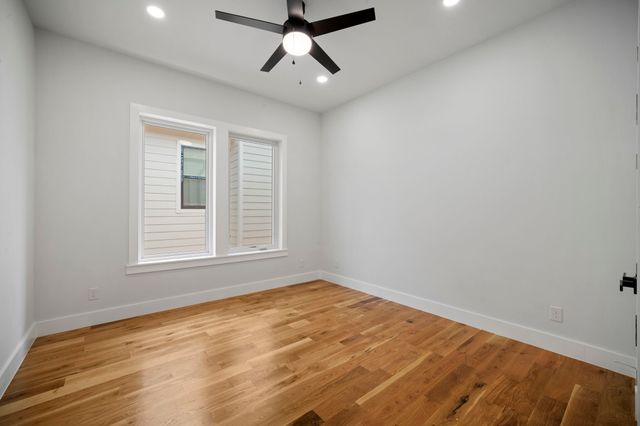 732 Cedar Hill Avenue, Dallas, TX 75208
