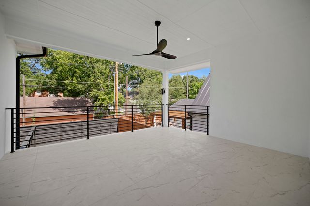 732 Cedar Hill Avenue, Dallas, TX 75208