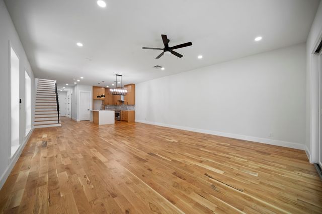 732 Cedar Hill Avenue, Dallas, TX 75208