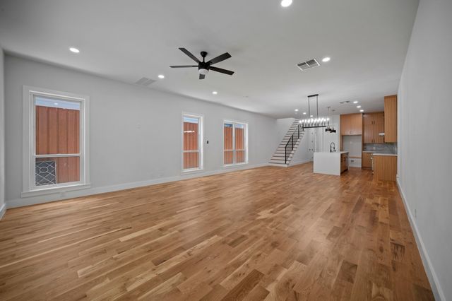 732 Cedar Hill Avenue, Dallas, TX 75208