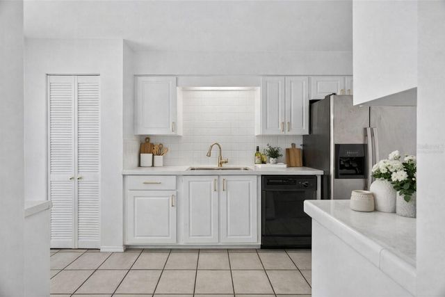 526 E GRANDVIEW WAY, Casselberry, FL 32707