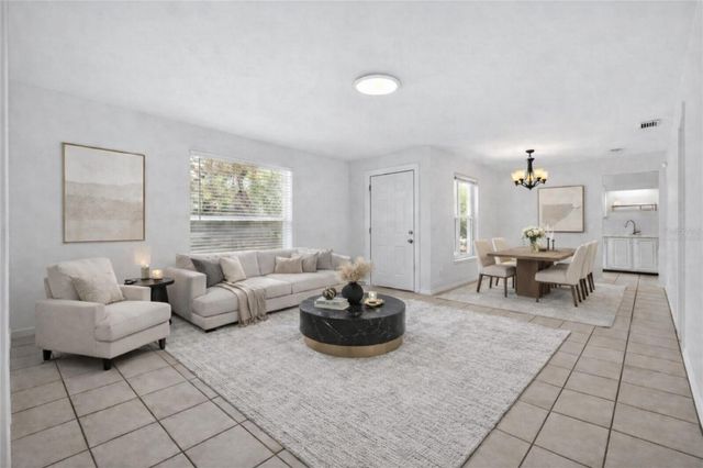 526 E GRANDVIEW WAY, Casselberry, FL 32707