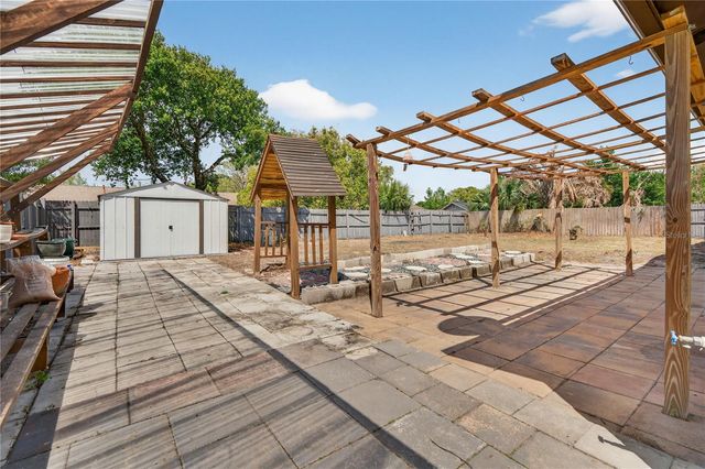 526 E GRANDVIEW WAY, Casselberry, FL 32707