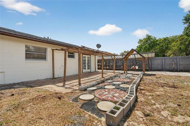 526 E GRANDVIEW WAY, Casselberry, FL 32707