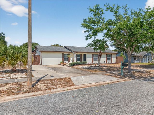 526 E GRANDVIEW WAY, Casselberry, FL 32707