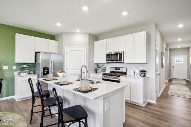 9203 Hemingway Drive, Indianapolis, IN 46239