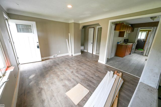18755 Hazelwood Street, Roseville, MI 48066
