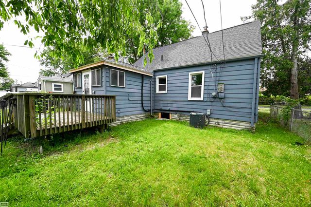 18755 Hazelwood Street, Roseville, MI 48066