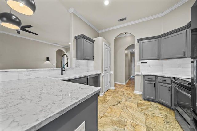 10 INEZ CV, Somerville, TN 38068