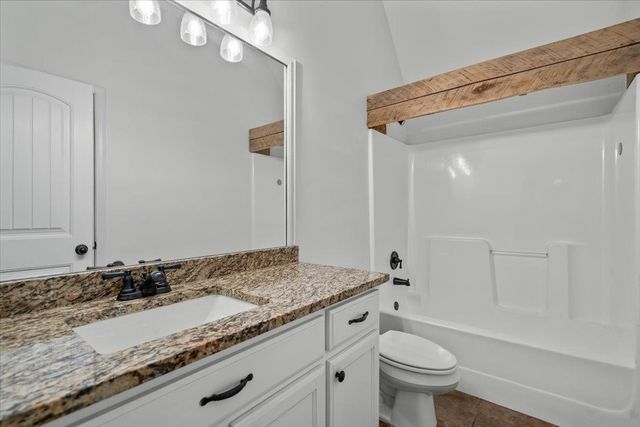 10 INEZ CV, Somerville, TN 38068