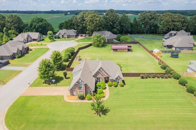 10 INEZ CV, Somerville, TN 38068