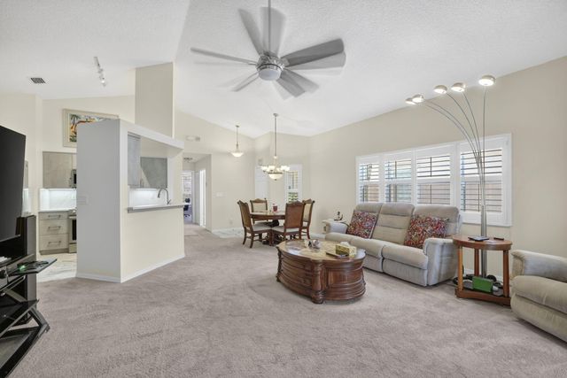 2097 Bonisle Circle, Riviera Beach, FL 33418