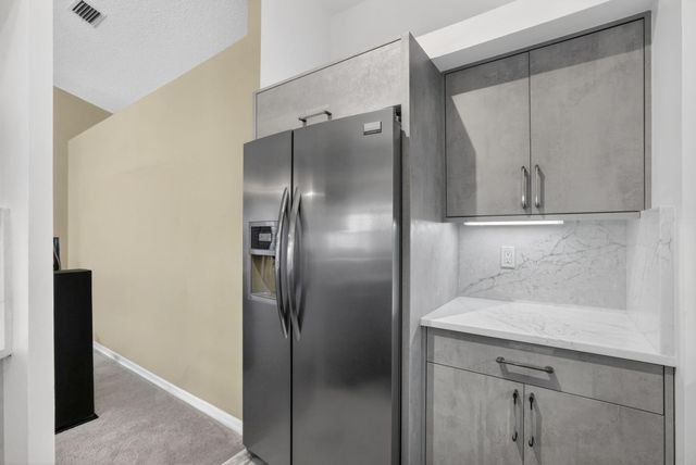 2097 Bonisle Circle, Riviera Beach, FL 33418