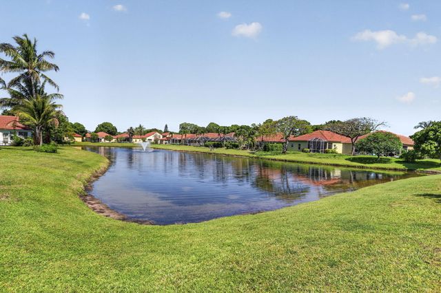 2097 Bonisle Circle, Riviera Beach, FL 33418