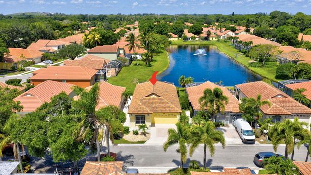 2097 Bonisle Circle, Riviera Beach, FL 33418