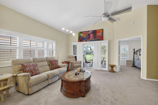 2097 Bonisle Circle, Riviera Beach, FL 33418