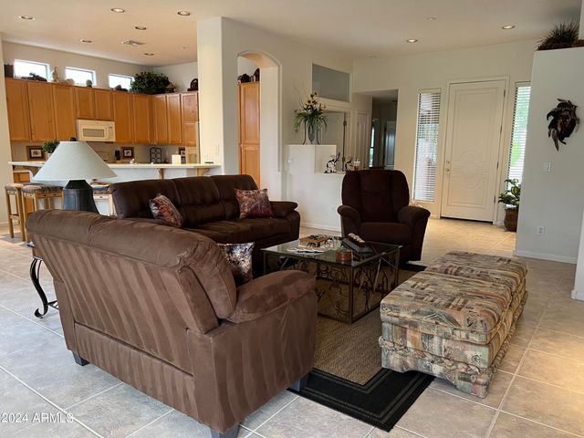 9044 N Longfeather Road, Fountain Hills, AZ 85268