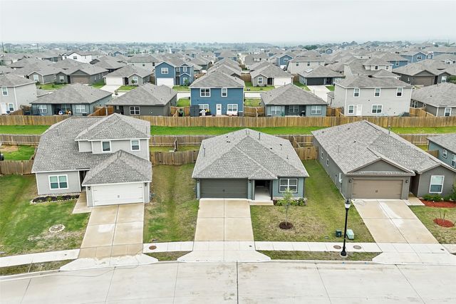 13519 Beaverhead Street, Ponder, TX 76259