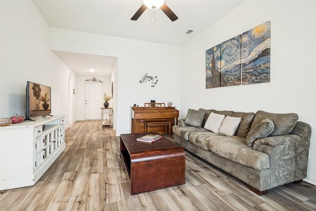 13519 Beaverhead Street, Ponder, TX 76259