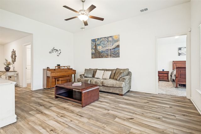 13519 Beaverhead Street, Ponder, TX 76259