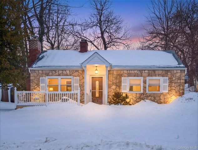 7 Staubitz Avenue, Pearl River, NY 10965