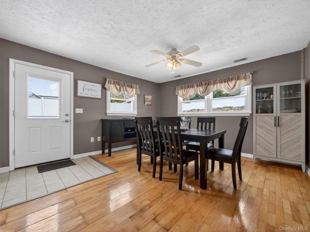 7 Staubitz Avenue, Pearl River, NY 10965