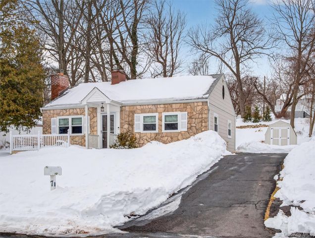 7 Staubitz Avenue, Pearl River, NY 10965