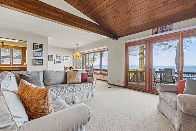 410 N Lakeshore Drive, Park Twp, MI 49424