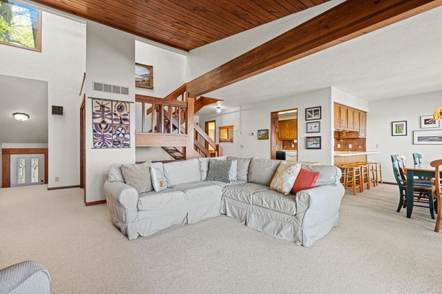 410 N Lakeshore Drive, Park Twp, MI 49424