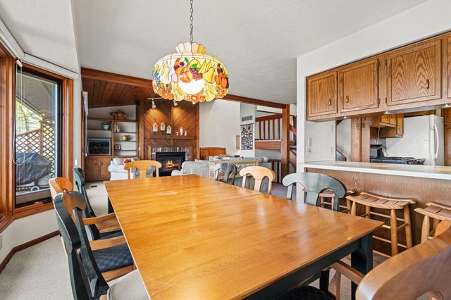 410 N Lakeshore Drive, Park Twp, MI 49424