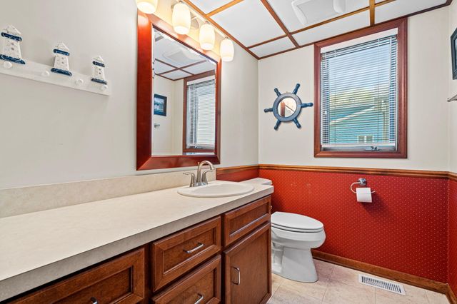 410 N Lakeshore Drive, Park Twp, MI 49424