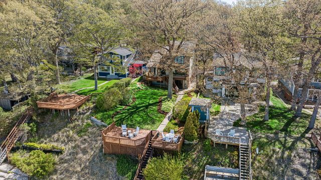 410 N Lakeshore Drive, Park Twp, MI 49424