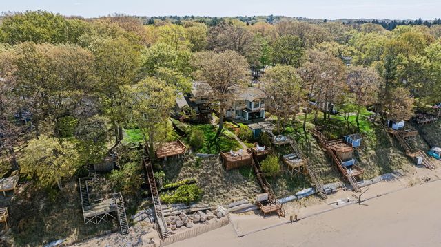 410 N Lakeshore Drive, Park Twp, MI 49424