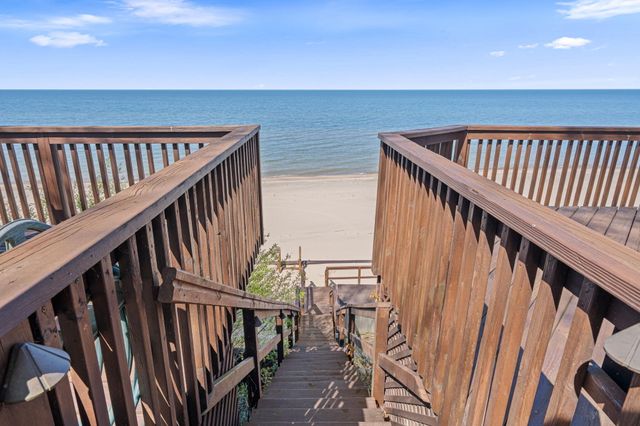 410 N Lakeshore Drive, Park Twp, MI 49424