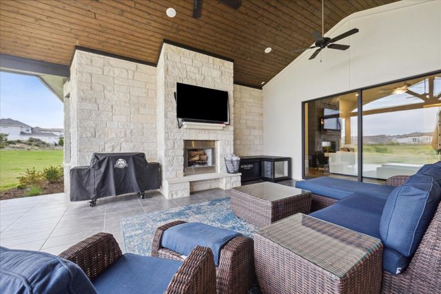 700 Echelon PL, Austin, TX 78738