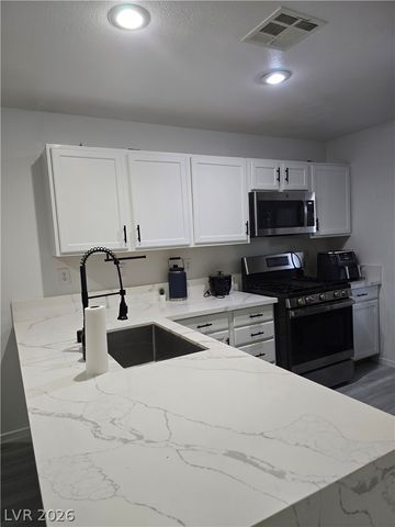 6324 Humus Avenue, Las Vegas, NV 89139