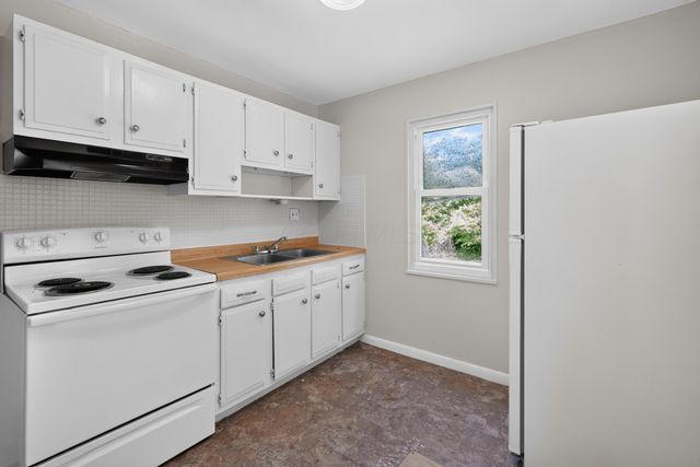 852 S Hampton Road, Columbus, OH 43227