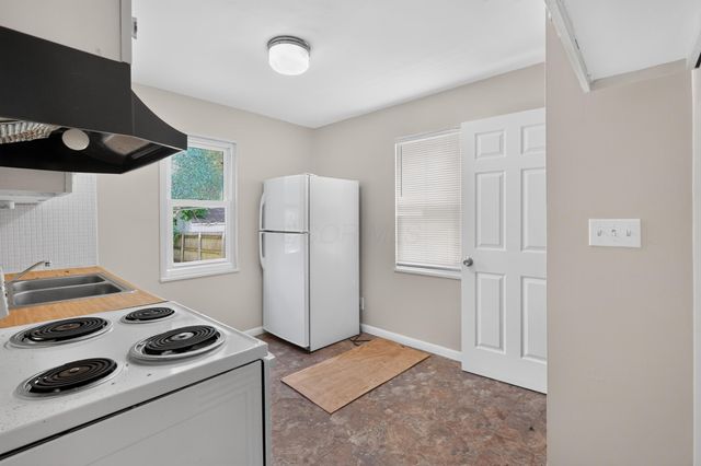 852 S Hampton Road, Columbus, OH 43227