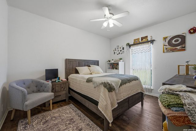247 S Palo Alto, Floresville, TX 78114