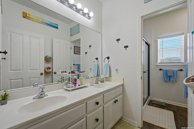 247 S Palo Alto, Floresville, TX 78114