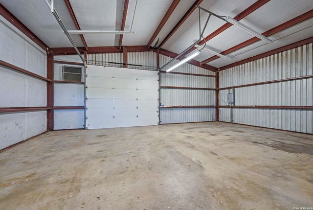 247 S Palo Alto, Floresville, TX 78114