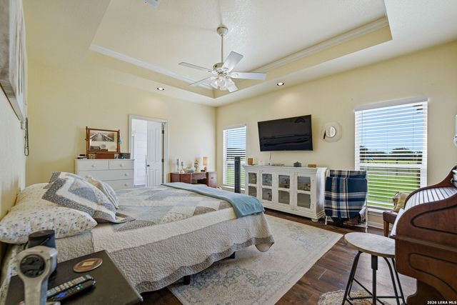247 S Palo Alto, Floresville, TX 78114