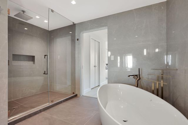 1116 N Ocean Boulevard 1102, Pompano Beach, FL 33062