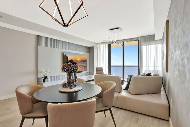 1116 N Ocean Boulevard 1102, Pompano Beach, FL 33062