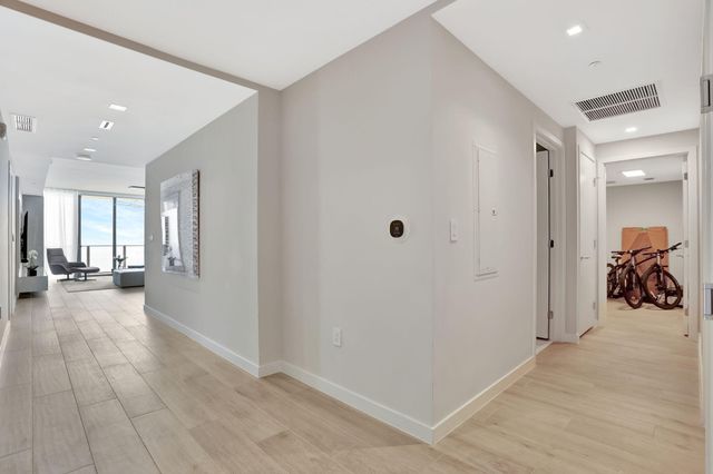 1116 N Ocean Boulevard 1102, Pompano Beach, FL 33062